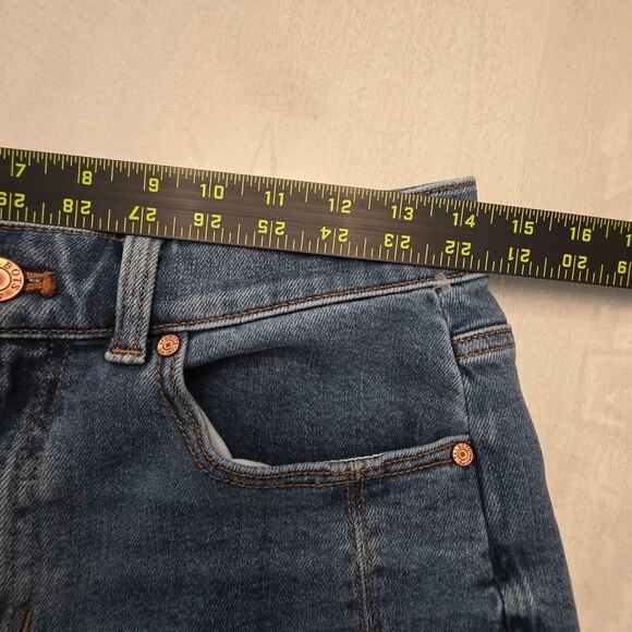 Talbots Relaxed Barrel Jean Women's Denim SZ 6P - Picture 7 of 9